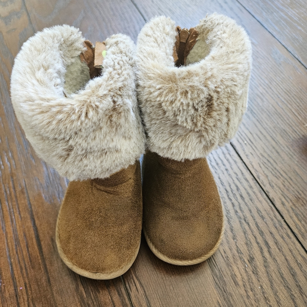 Used-Kids-first steps- girls boot- size 5